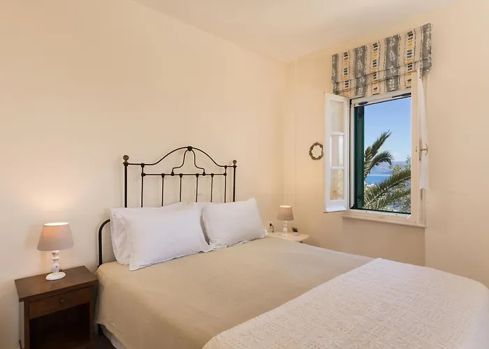 Villa The Gunnery House *