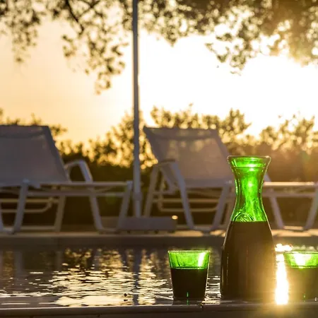 Willa The Gunnery House